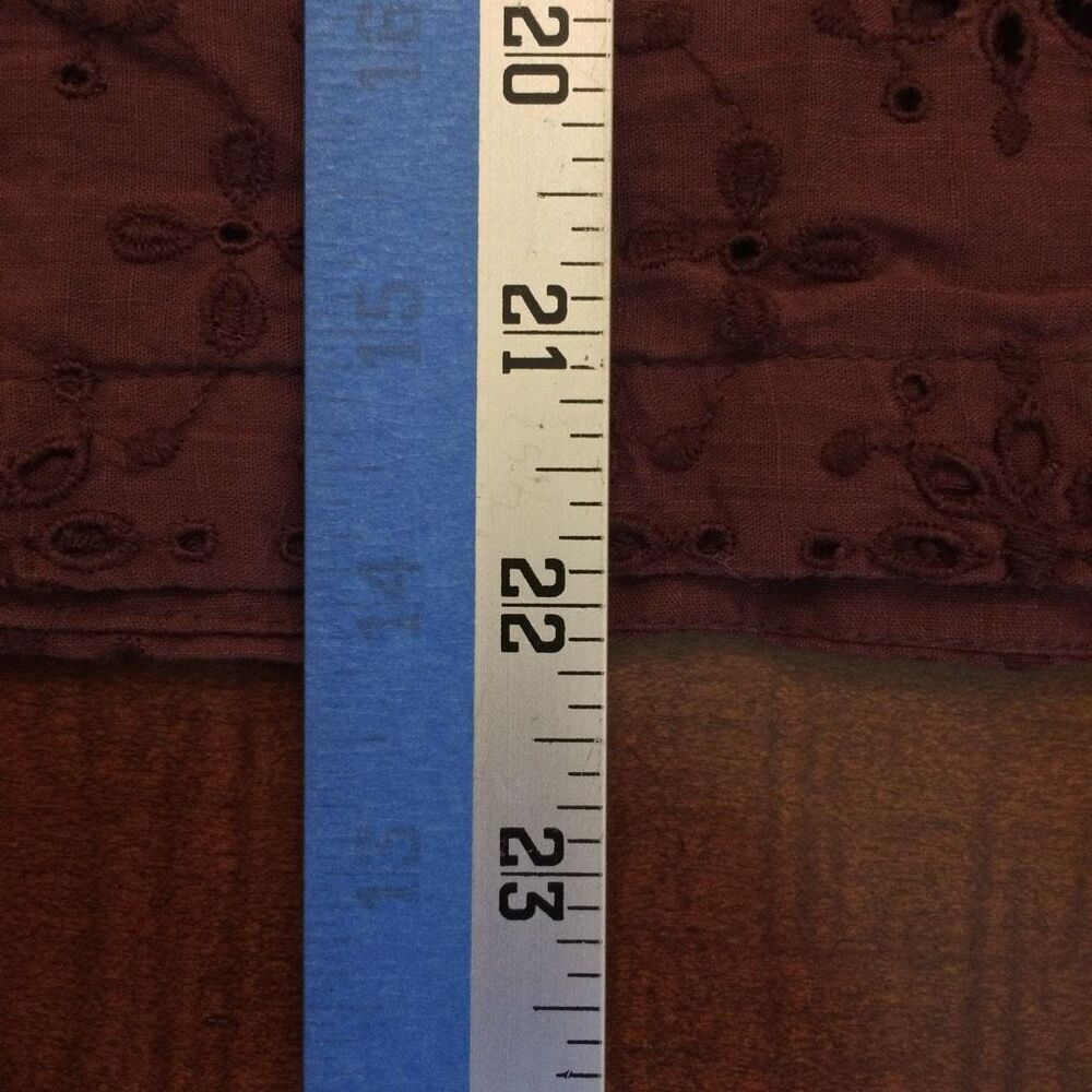 Anthropologie eyelit blouse medium - Picture 2 of 9